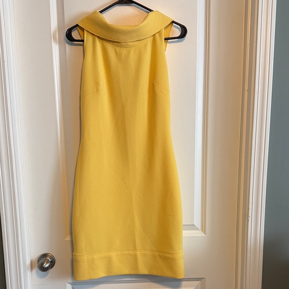 Yellow Sleeveless Shift Dress - Classic Collar
